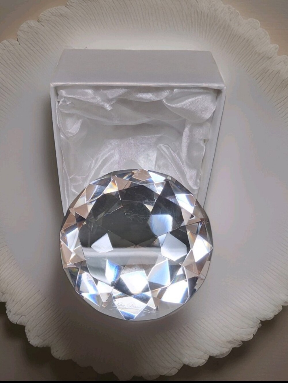 Oleg Cassini Crystal Clear Round Faceted Paperweight Elizabeth